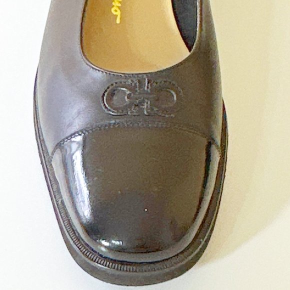 Ferragamo Ballerina Pumps 1.5" Heel - Picture 8 of 13